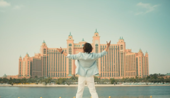 SRK Dubai Ad